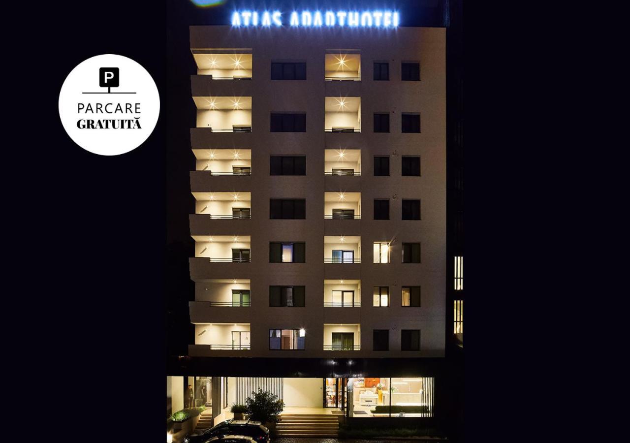 Atlas Aparthotel Пьятра-Нямц Экстерьер фото