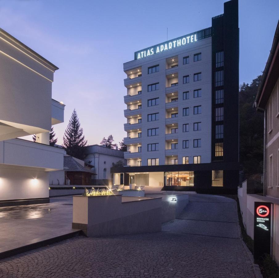 Atlas Aparthotel Пьятра-Нямц Экстерьер фото